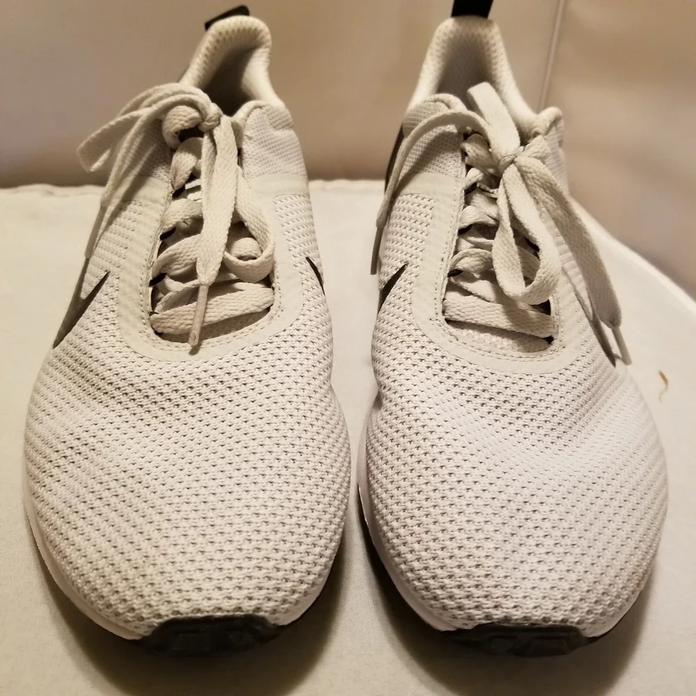 Nike Lunarestoa‎ 2 Essential, 811372-005, Gray, Men's Running Shoes, Size 11.5
